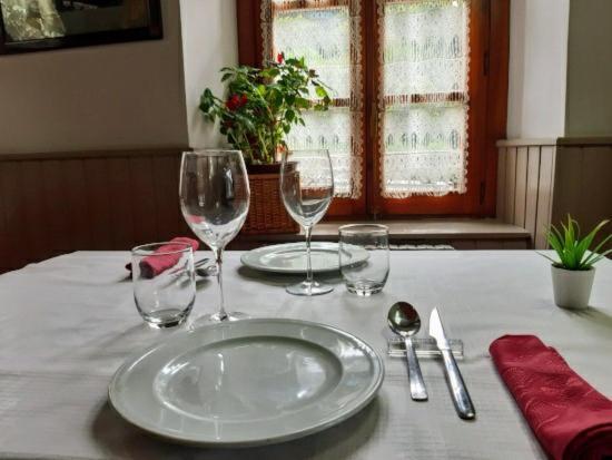 Alojamiento Rural Ostau Era Nheuada Aubert Bagian luar foto